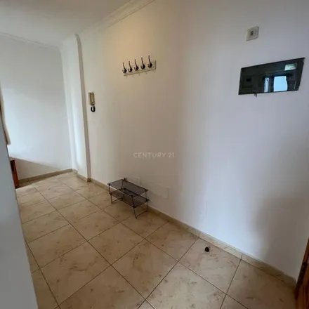 Rent this 3 bed apartment on Calle Senador Castillo Oliva in 53108 Santa Lucía de Tirajana, Spain