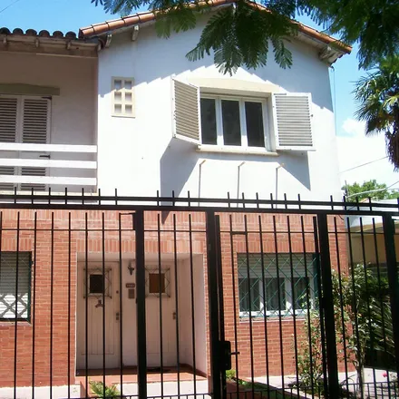 Buy this 4 bed house on Bartolomé Mitre 1231 in Adrogué, Argentina