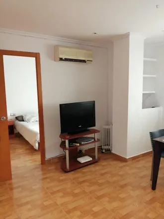 Rent this 3 bed apartment on Carrer de la Reina in 82, 46011 Valencia
