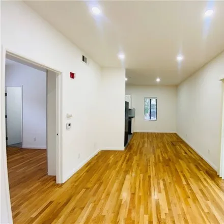 Rent this 3 bed apartment on 1251 21st Street in Santa Monica, CA 90404