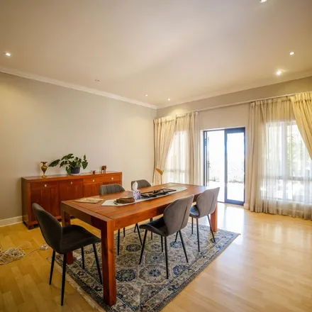 Image 3 - Malaga Road, Johannesburg Ward 96, Gauteng, 2055, South Africa - Apartment for rent
