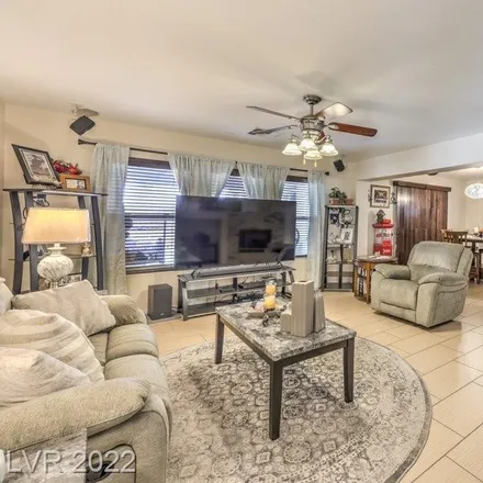 Image 4 - 8412 Debellis Creek Court, Las Vegas, NV 89131, USA - Loft for sale