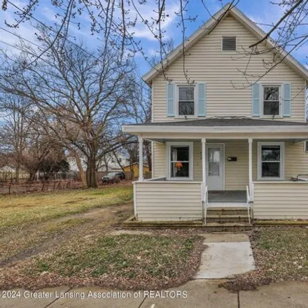 Buy this 3 bed house on Wildman Orchards in 902 East Kalamazoo Street, Lansing