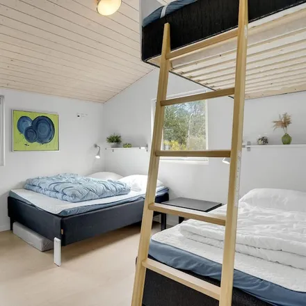Rent this 5 bed house on North Denmark Regional Hospital in Frederikshavn, Skelvej