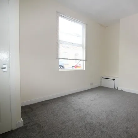 Rent this 2 bed townhouse on Dickinson Street in Darlington, DL1 4EL