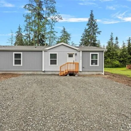 Buy this studio apartment on 412 Gramayre Rd in Coupeville, Washington