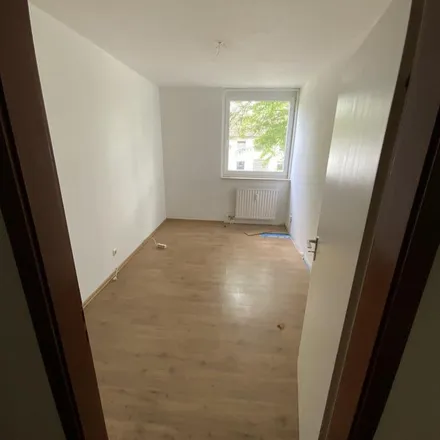 Rent this 3 bed apartment on Möllmannsweg 1; 3 in 45896 Gelsenkirchen, Germany