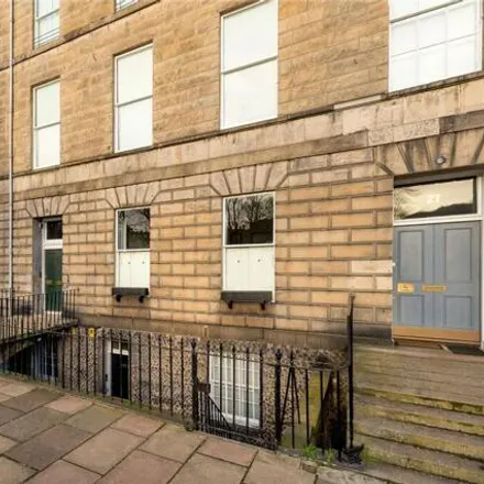 Image 2 - 26 Abercromby Place, City of Edinburgh, EH3 6JX, United Kingdom - Apartment for rent