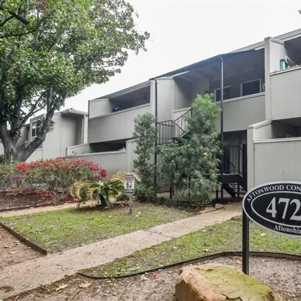Buy this 2 bed condo on 4747 Aftonshire Drive in Houston, TX 77027