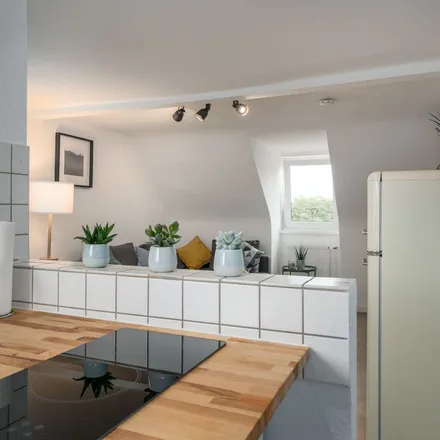 Rent this 2 bed apartment on Marburger Straße 90 in 34127 Kassel, Germany