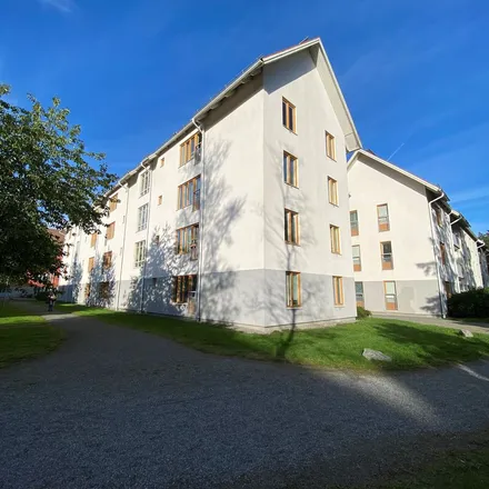 Rent this 3 bed apartment on Vallagränd 13 in 136 36 Handen, Sweden