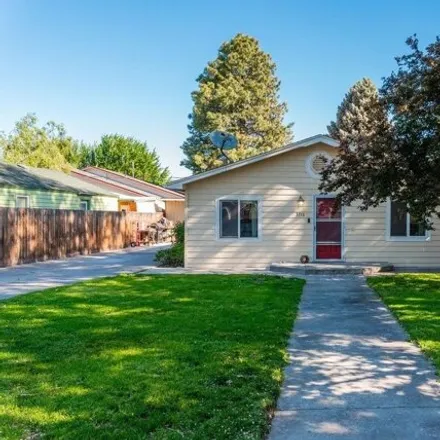 Buy this 3 bed house on 3734 Grant Loop in West Richland, WA 99353