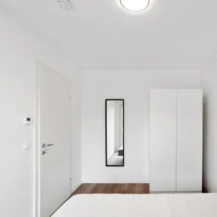 Rent this 1 bed room on Waagner-Biro-Straße 121 in 8020 Graz, Austria