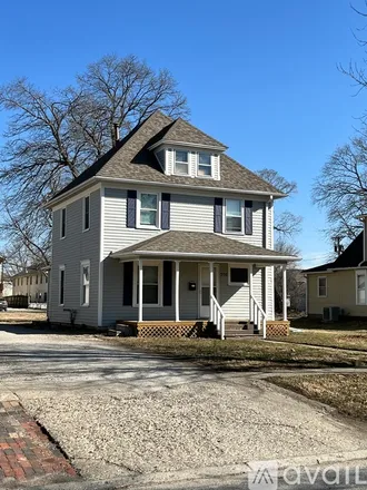 Rent this 4 bed house on 216 Washington Avenue