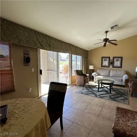 Image 7 - Palm Valley Golf Course, Sun City Boulevard, Las Vegas, NV 89134, USA - House for rent