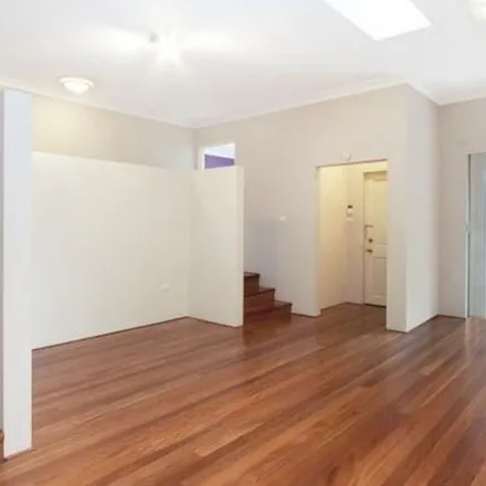 Image 3 - 36 Bronhill Avenue, East Ryde NSW 2113, Australia - Apartment for rent