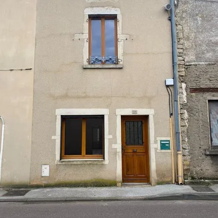 Image 1 - 4 Rue de la Promenade, 71250 Salornay-sur-Guye, France - Apartment for rent