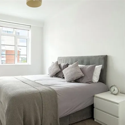 Image 3 - Grove End Road, London, NW8 9BS, United Kingdom - Apartment for rent