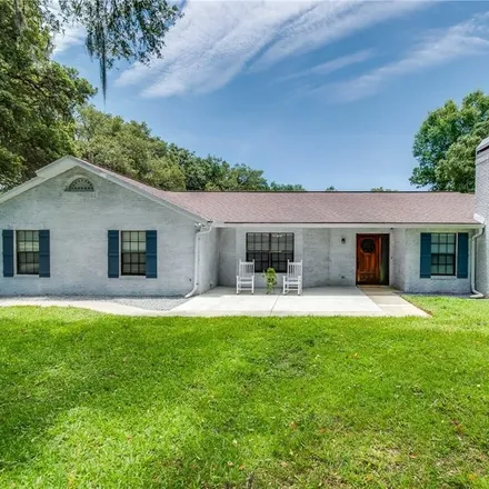 Buy this 3 bed house on Southwest 31st Street in Ocala, FL 34474