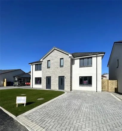 Buy this 3 bed duplex on Low Road in Auchtermuchty, KY14 7AU
