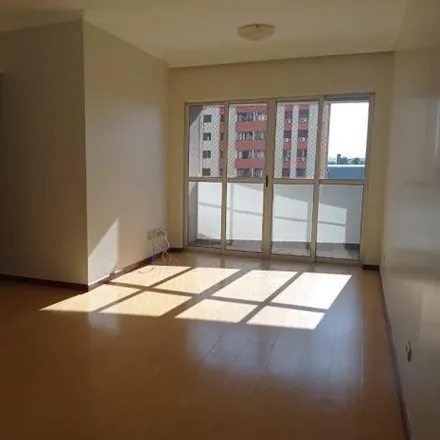 Rent this 3 bed apartment on Rua Alfredo Battini in Champagnat, Londrina - PR
