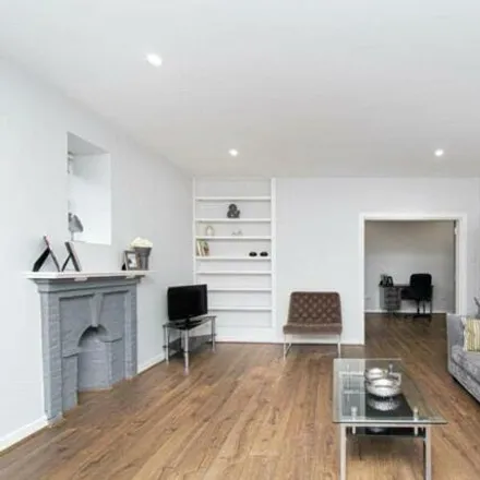 Image 2 - Clive Court, Maida Vale, London, W9 1SD, United Kingdom - Room for rent
