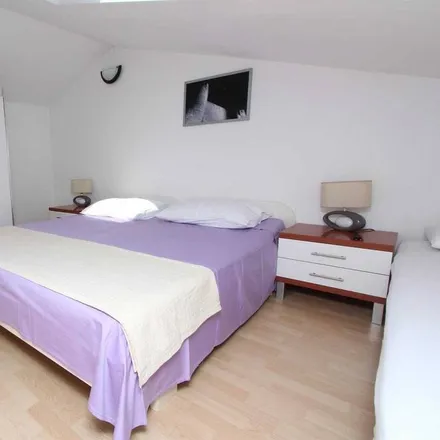 Image 3 - Rovinj, Grad Rovinj, Istria County, Croatia - Apartment for rent