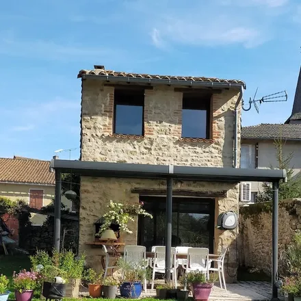Rent this 2 bed house on Saint-Pardoux-le-Lac in Haute-Vienne, France