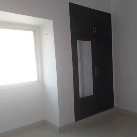 Image 1 - unnamed road, Indraprastha Extension, - 110096, Delhi, India - Apartment for rent
