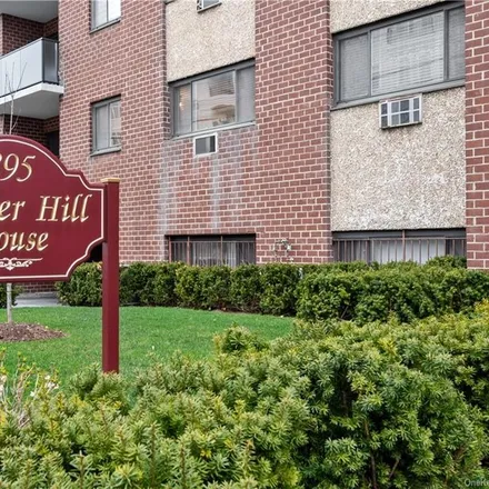 Image 2 - 395 Westchester Avenue, Village of Port Chester, NY 10573, USA - Condo for sale