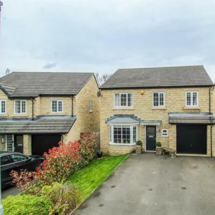 Buy this 4 bed house on Woollen Well Way in Crigglestone, WF4 3GE