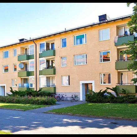 Rent this 2 bed apartment on Åbylundsgatan 8 in 582 17 Linköping, Sweden