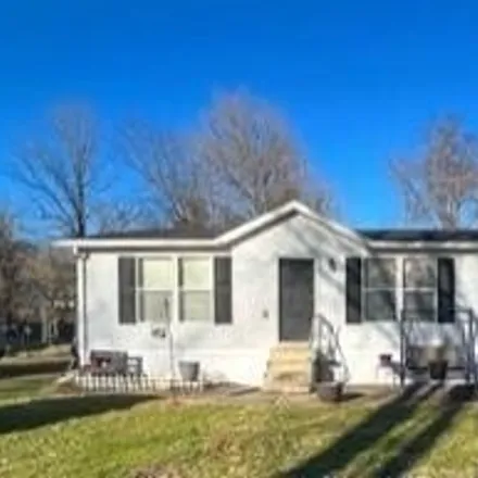Buy this 3 bed house on 3230 Maysville Pike in South Zanesville, Muskingum County