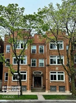 Buy this 2 bed condo on 6546-6548 North Glenwood Avenue in Chicago, IL 60626