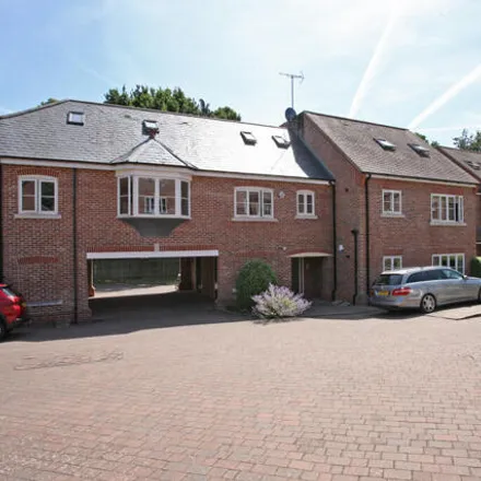 Buy this 2 bed apartment on Potters Gate CofE Primary School in Potters Gate, Farnham