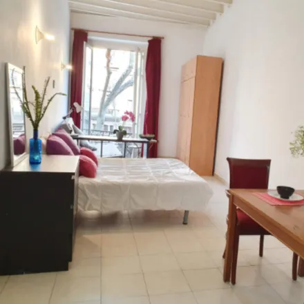 Rent this studio apartment on Carrer Nou de la Rambla in 1, 08001 Barcelona