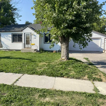 Buy this 3 bed house on 1740 South 7th Street West in Missoula, MT 59801