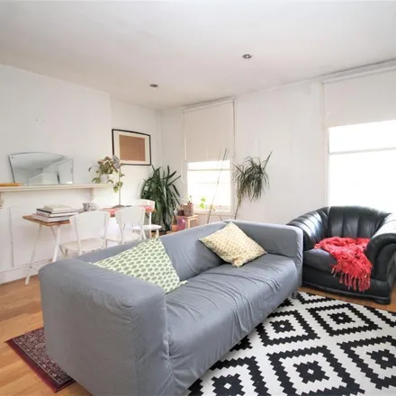 Rent this 2 bed apartment on 457-477 Kingsland Road in De Beauvoir Town, London