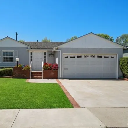 Rent this 3 bed house on 2745 Ceilhunt Avenue in Los Angeles, CA 90064