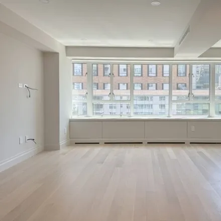 Rent this studio condo on Manhattan House in 200 East 66th Street, New York