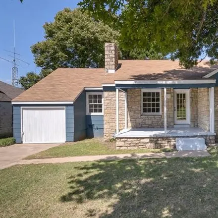 Buy this 3 bed house on 3313 East Haskell Place in Tulsa, OK 74115
