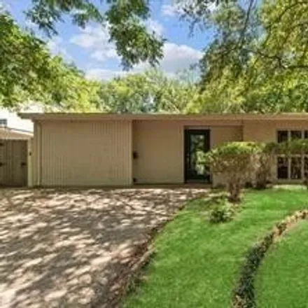 Image 1 - 1034 Tipperary Drive, Dallas, TX 75218, USA - House for sale