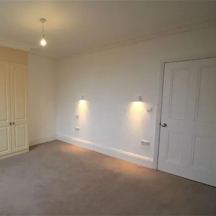 Image 8 - 69 West Hill, North Weston, BS20 6LQ, United Kingdom - Apartment for rent