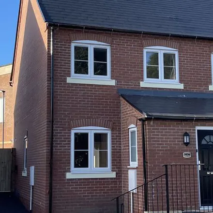 Rent this 3 bed duplex on Sandwell Street in Walsall, WS1 3EQ