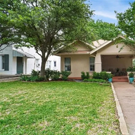 Buy this 3 bed house on 3758 West 7th Street in Fort Worth, TX 76107