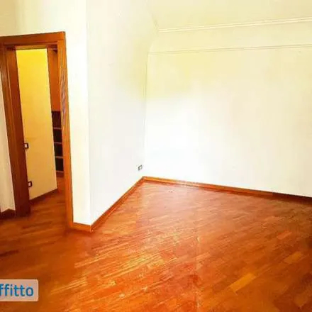 Image 2 - Via Camaldolilli, 80131 Naples NA, Italy - Apartment for rent
