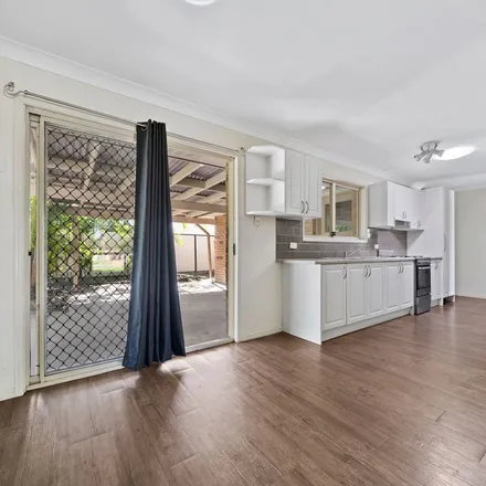 Image 5 - Fig Tree Court, Kingston QLD 4114, Australia - Apartment for rent