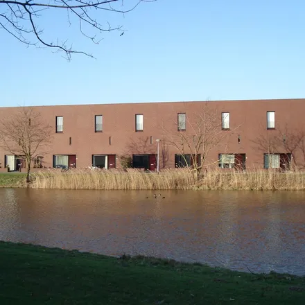 Rent this 3 bed apartment on Ravensteinerf 59 in 5035 EH Tilburg, Netherlands