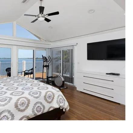 Rent this 5 bed house on Boynton Beach