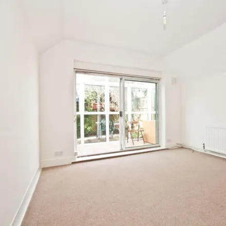 Image 3 - Rusthall Avenue, London, W4 5JR, United Kingdom - House for rent